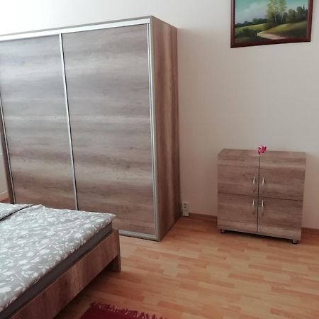 Apartman Lux Presov Ngoại thất bức ảnh