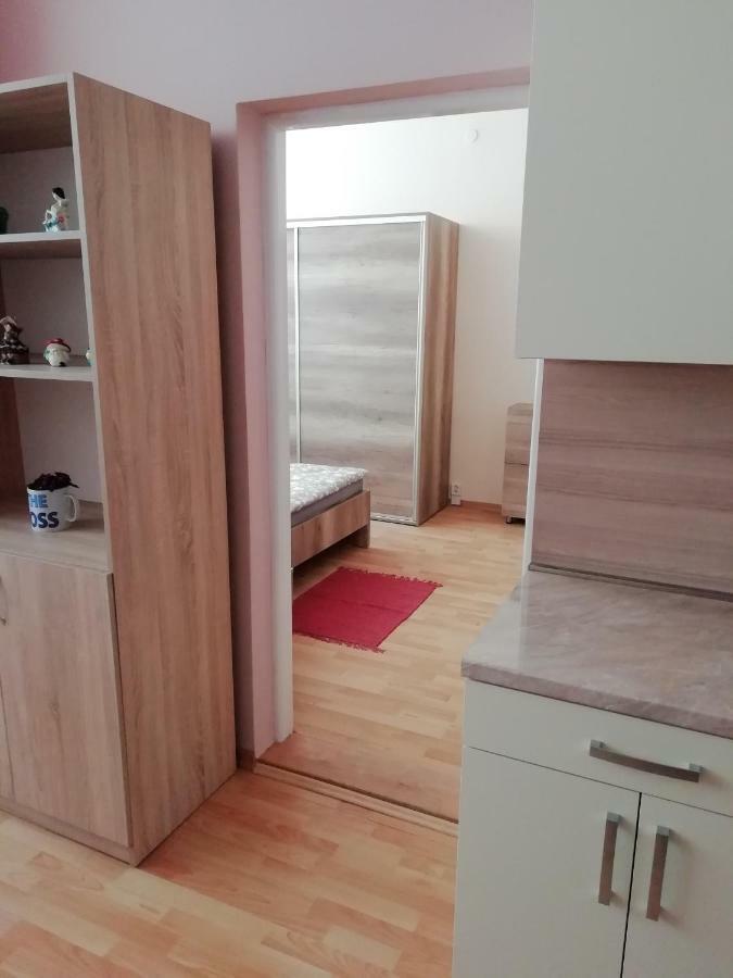 Apartman Lux Presov Ngoại thất bức ảnh
