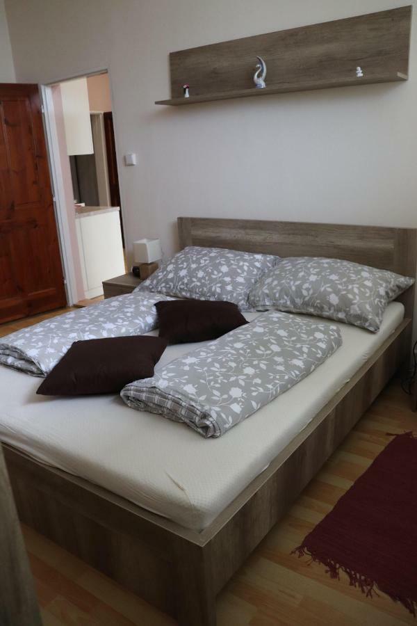 Apartman Lux Presov Ngoại thất bức ảnh